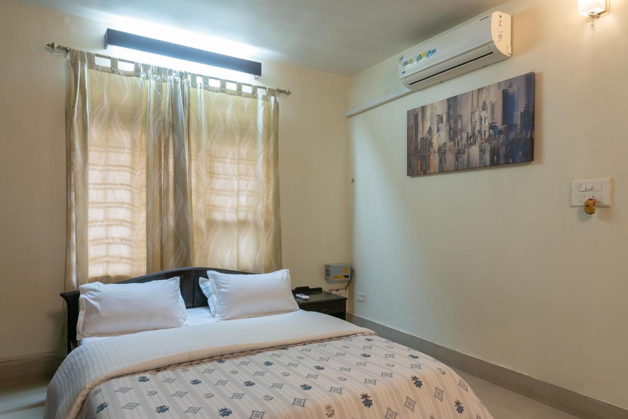 Bed and Breakfast The Urban Grandeur 1 à Guwahati Extérieur photo