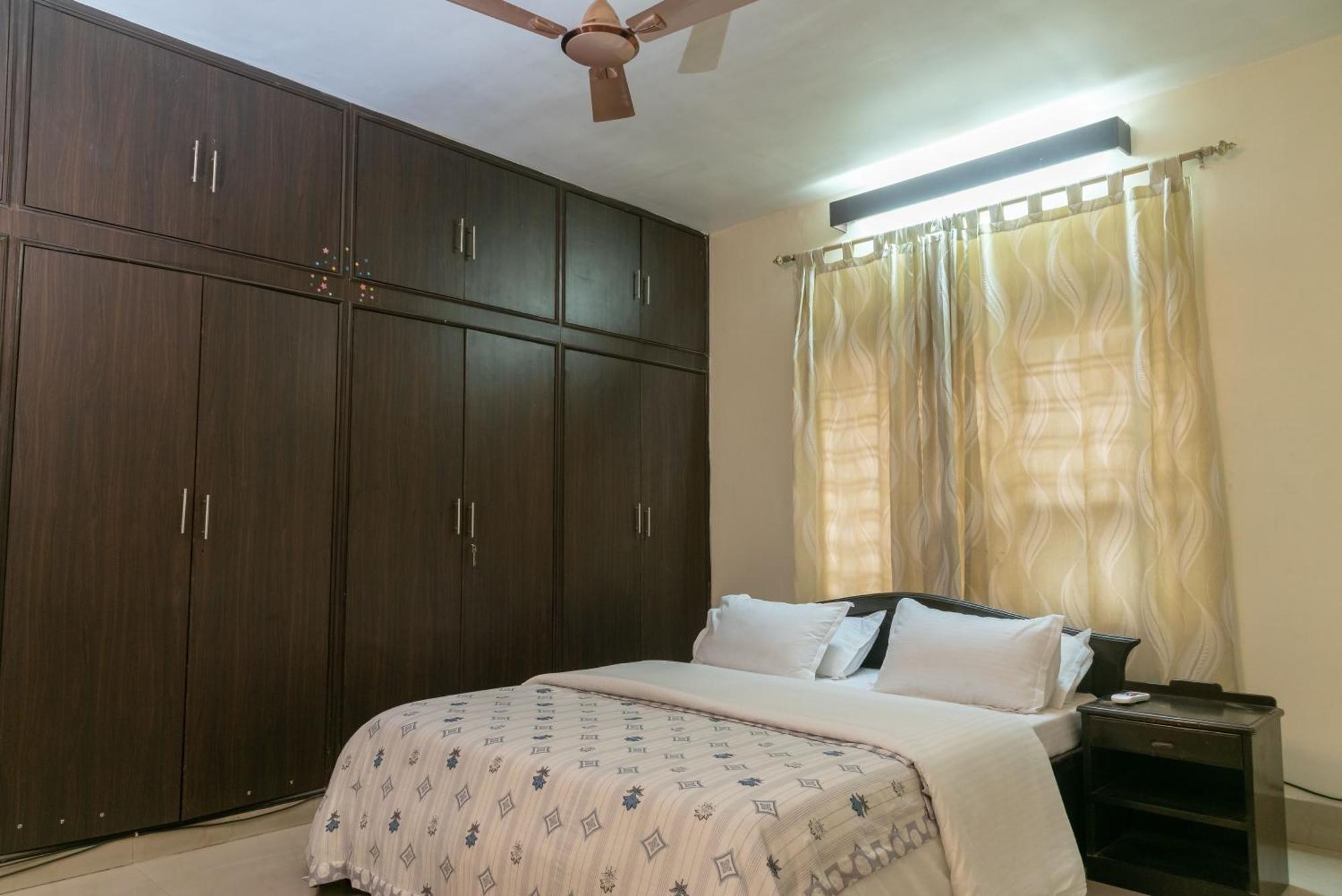 Bed and Breakfast The Urban Grandeur 1 à Guwahati Extérieur photo